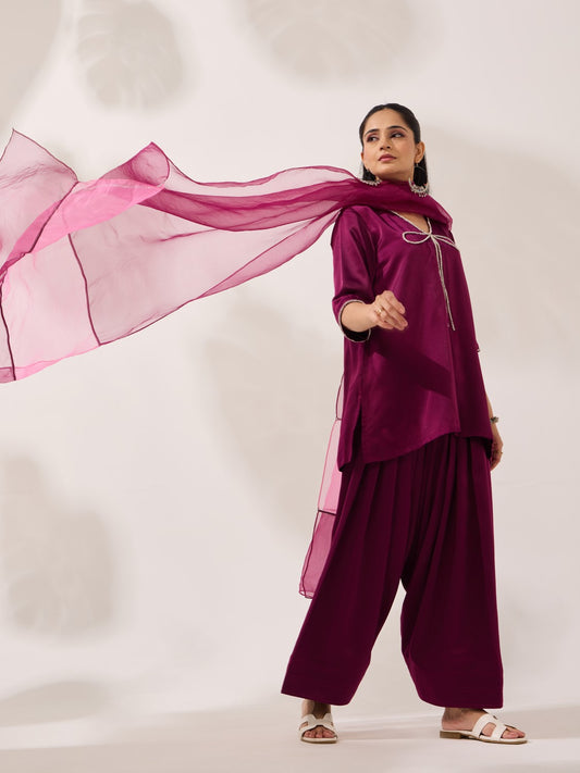 Farshi Bow - Suit